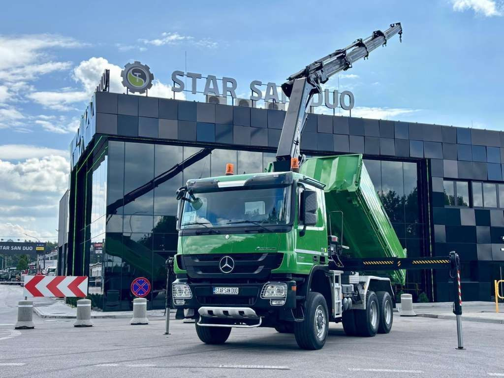 Mercedes-Benz ACTROS 3346 6x6 HIAB 244EP-4 Crane Kipper - Camión grúa: foto 1 Mercedes-Benz ACTROS 3346 6x6 HIAB 244EP-4 Crane Kipper - Camión grúa: foto 1