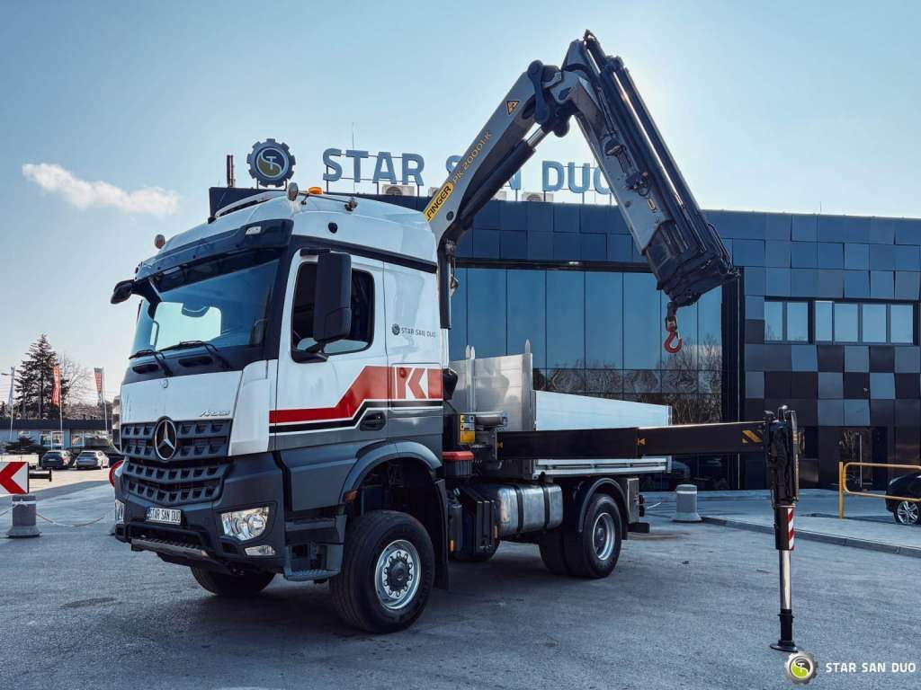 Mercedes-Benz AROCS 1851 4x4 PALFINGER PK 20002 Crane Kran - Camión grúa: foto 4 Mercedes-Benz AROCS 1851 4x4 PALFINGER PK 20002 Crane Kran - Camión grúa: foto 4