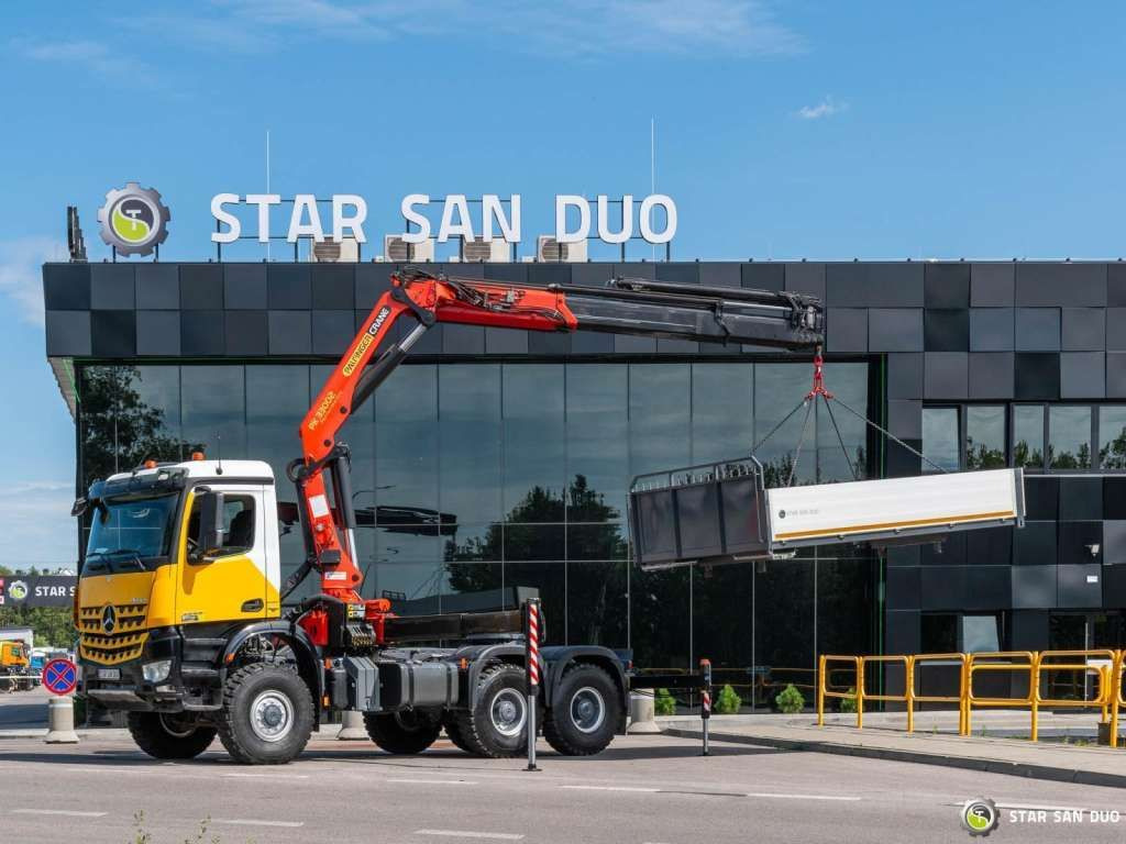 Mercedes-Benz AROCS 3345 6x6 PALFINGER PK 33002 Euro 6 Crane - Camión grúa: foto 1 Mercedes-Benz AROCS 3345 6x6 PALFINGER PK 33002 Euro 6 Crane - Camión grúa: foto 1