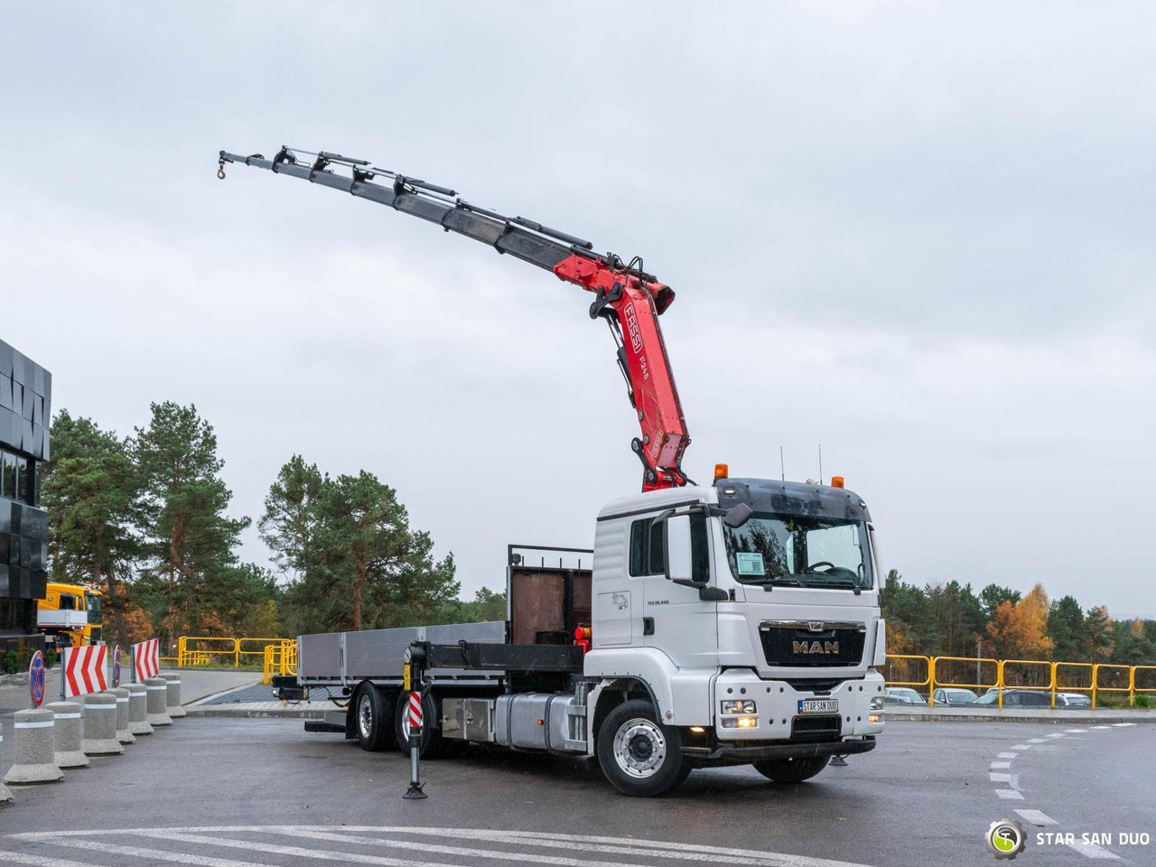 - Camión grúa: foto 4 - Camión grúa: foto 4