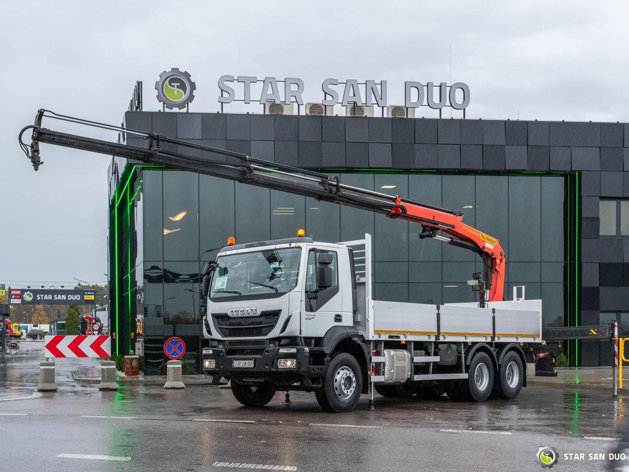 - Camión grúa: foto 1 - Camión grúa: foto 1