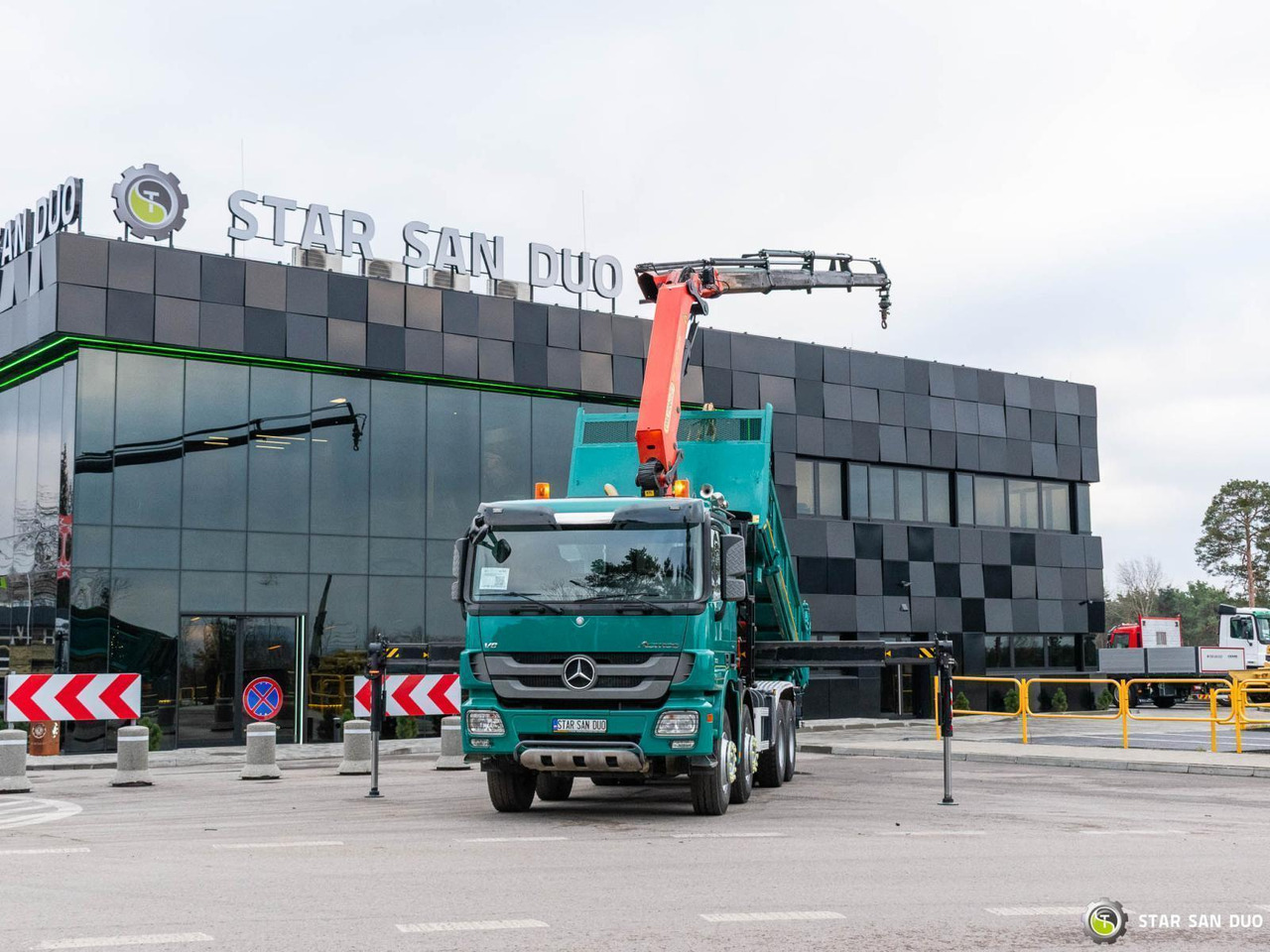 - Camión grúa: foto 4 - Camión grúa: foto 4