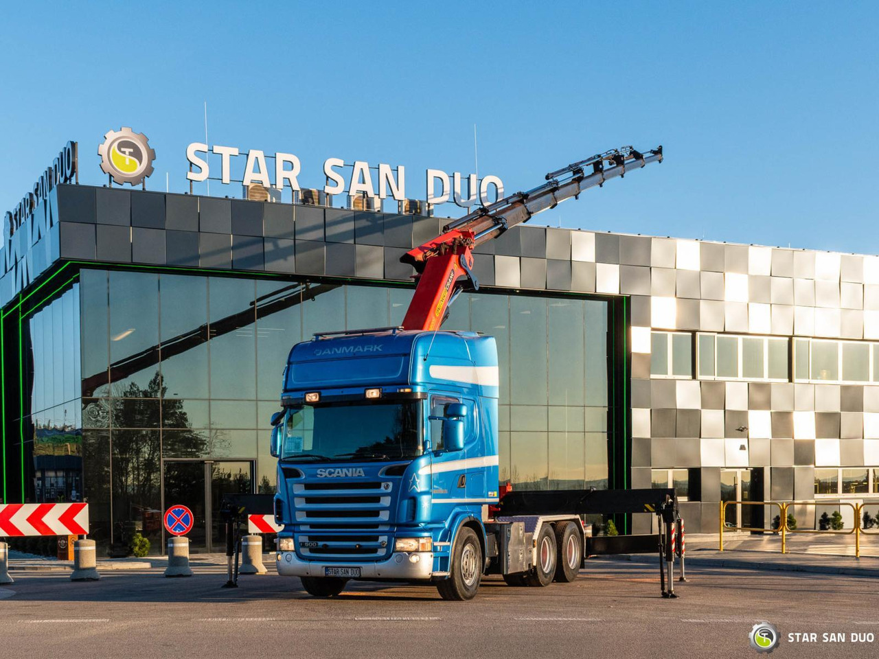 - Camión grúa: foto 3 - Camión grúa: foto 3