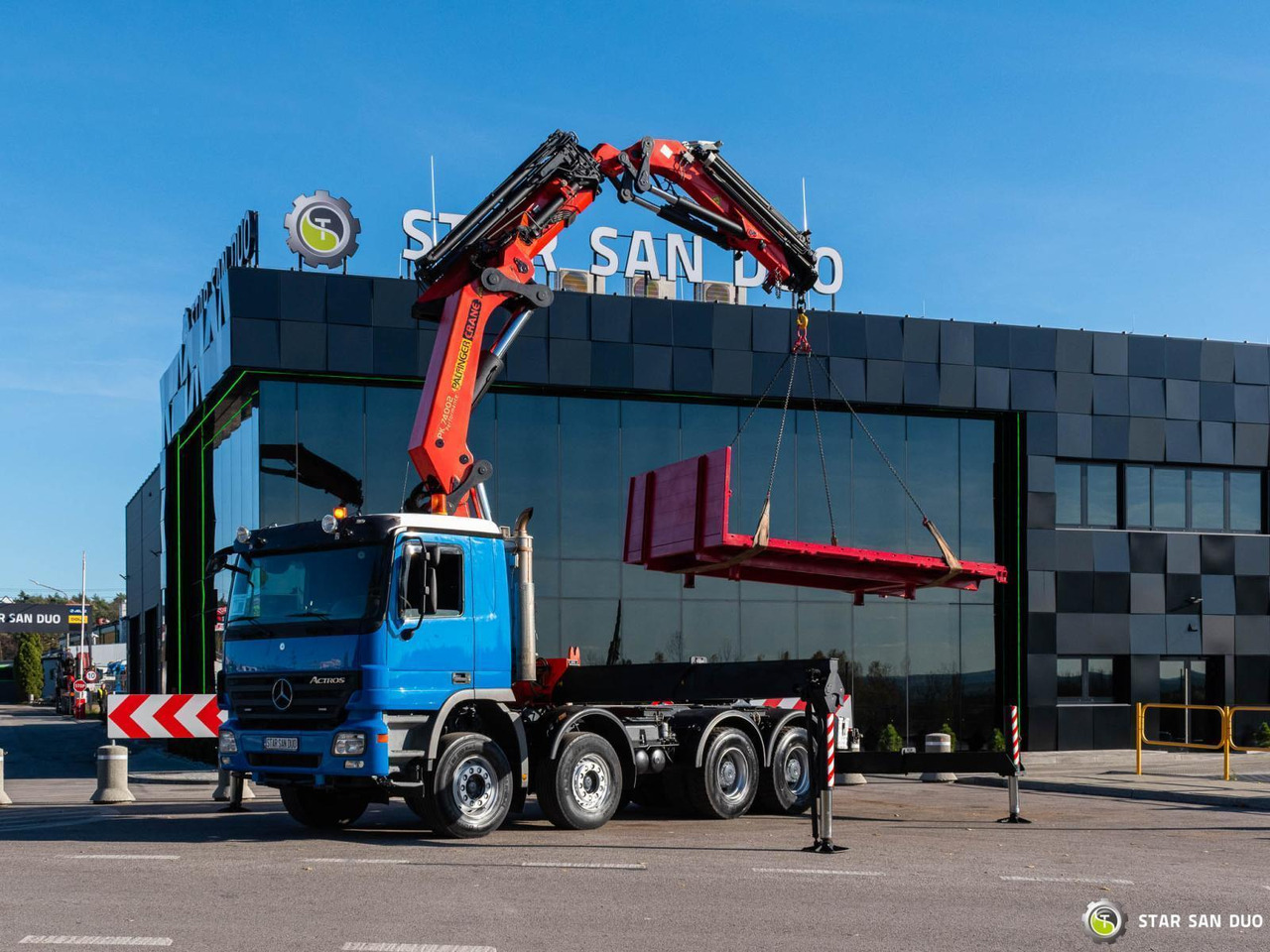 - Camión grúa: foto 5 - Camión grúa: foto 5