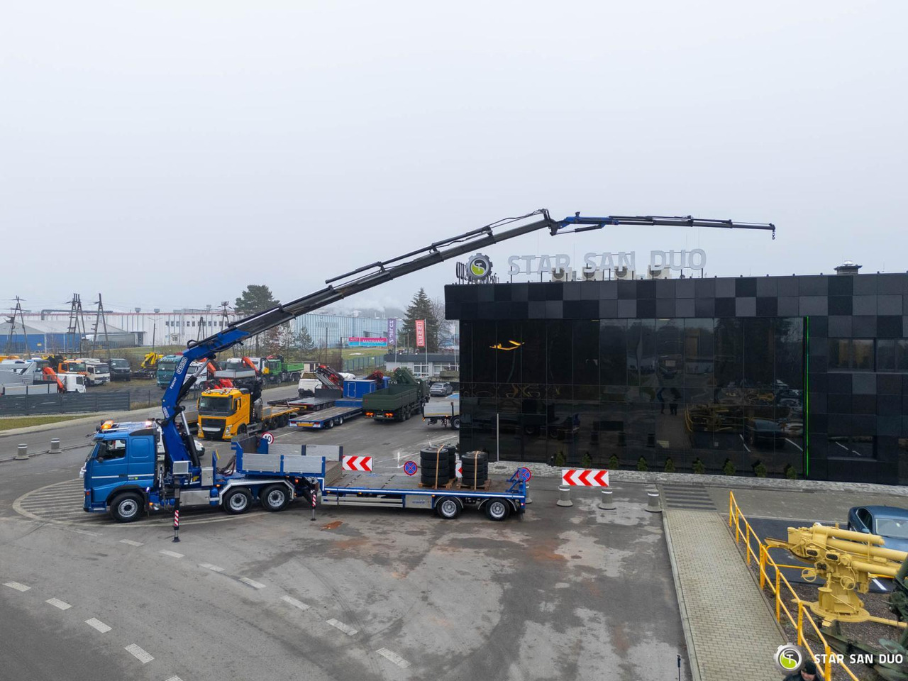 - Camión grúa: foto 3 - Camión grúa: foto 3