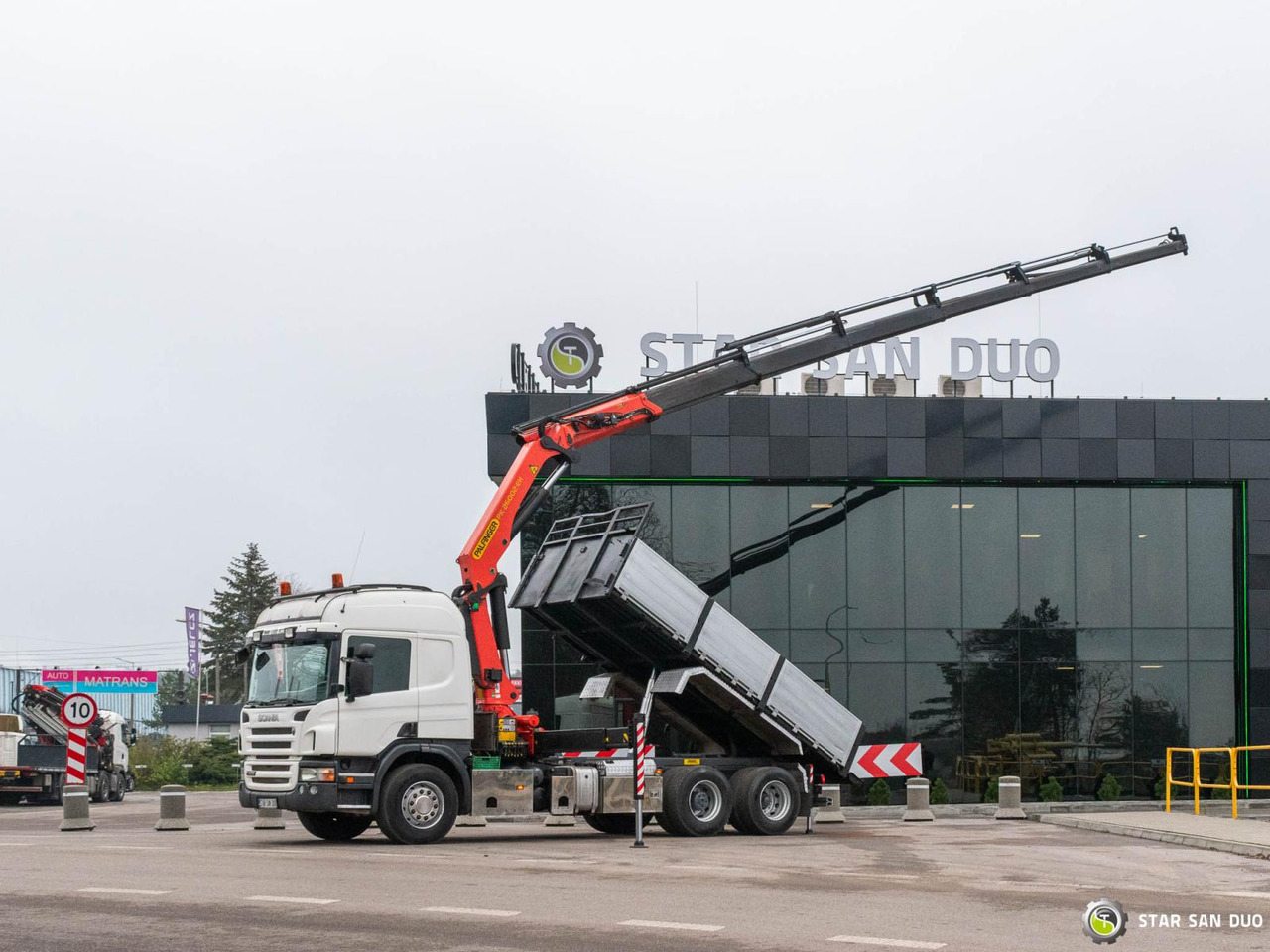 - Camión volquete: foto 2 - Camión volquete: foto 2