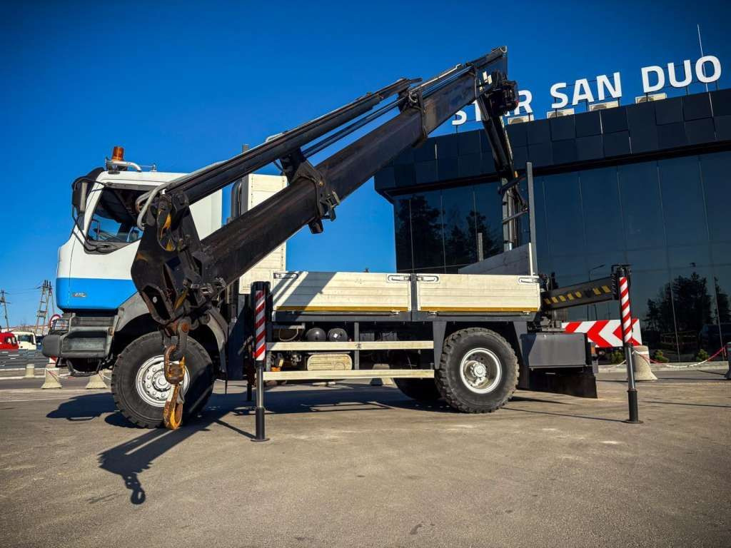 Leasing de  Renault  KERAX 270 4x4 PALFINGER PK 16502 CRANE WINCH Renault  KERAX 270 4x4 PALFINGER PK 16502 CRANE WINCH: foto 17