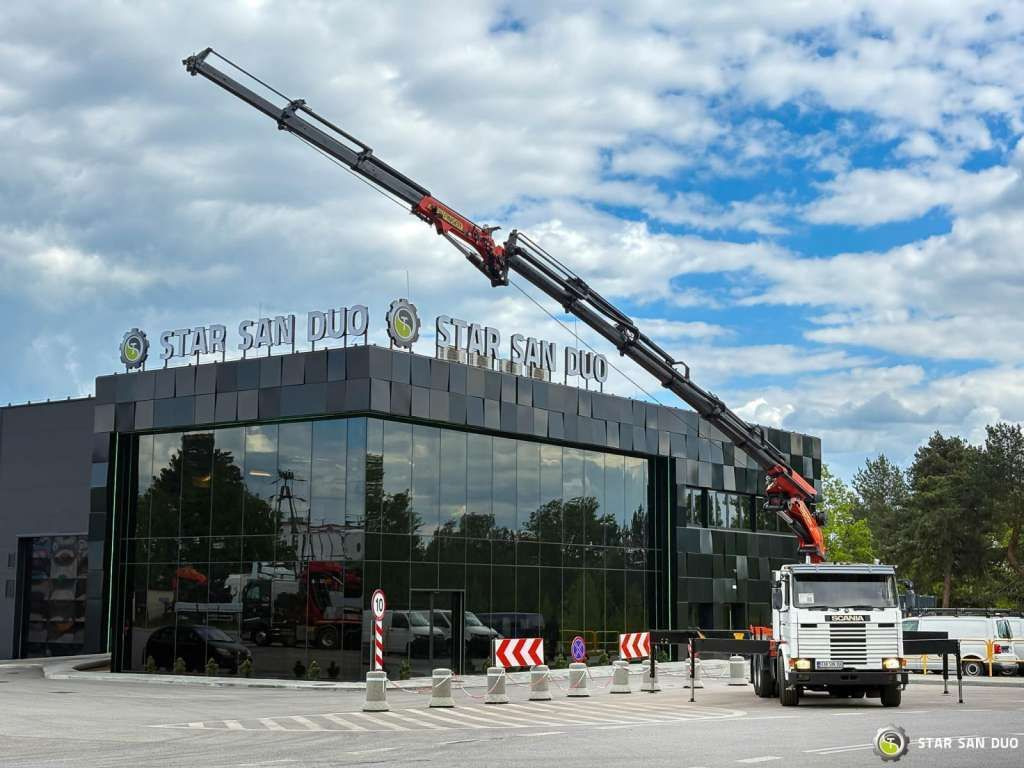 Scania R143 HL 6x2 PALFINGER PK44002 Crane Kran - Camión grúa: foto 4 Scania R143 HL 6x2 PALFINGER PK44002 Crane Kran - Camión grúa: foto 4