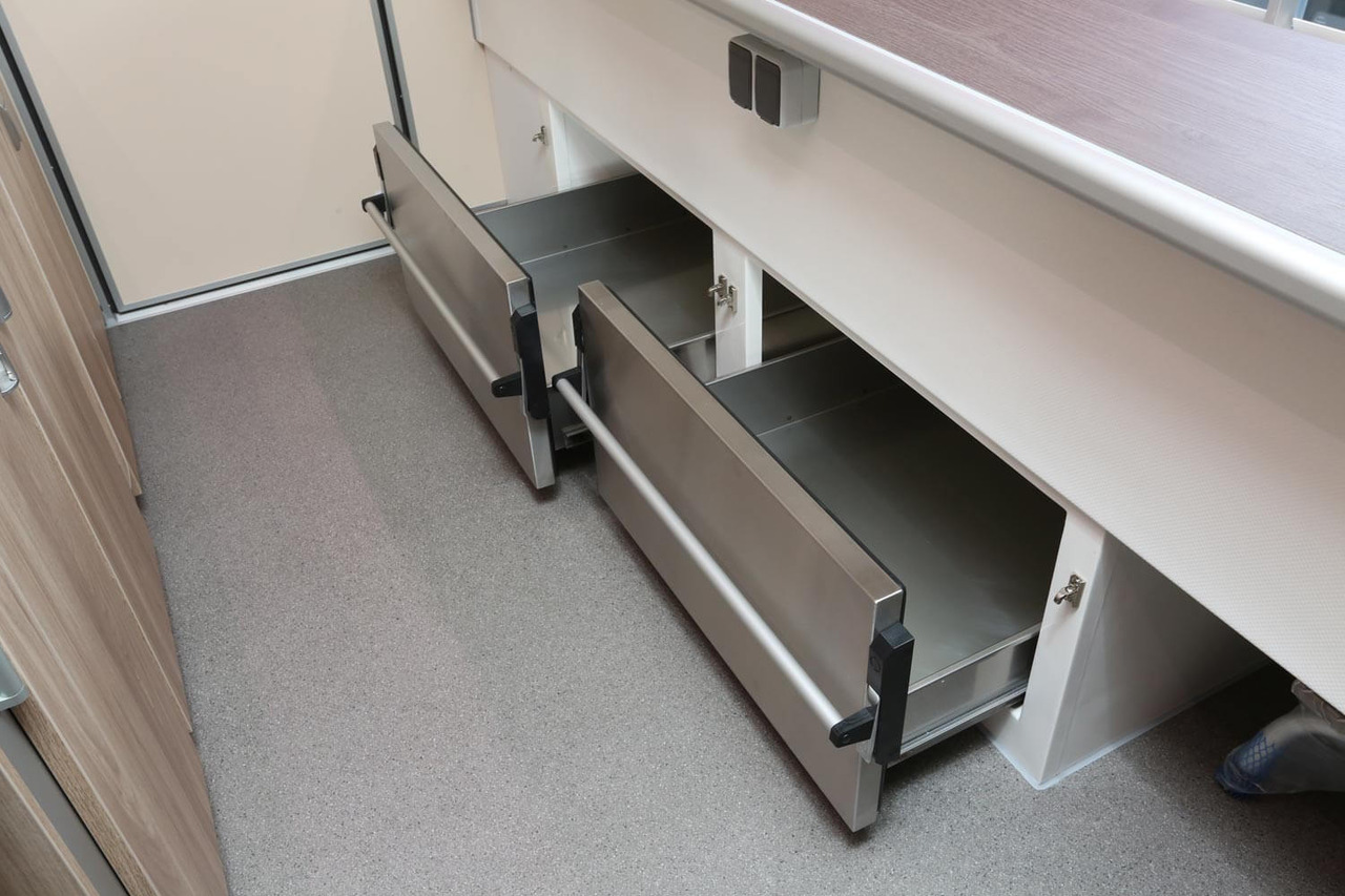 Verkaufsanhänger BORCO HÖHNS - Remolque venta ambulante: foto 2 Verkaufsanhänger BORCO HÖHNS - Remolque venta ambulante: foto 2