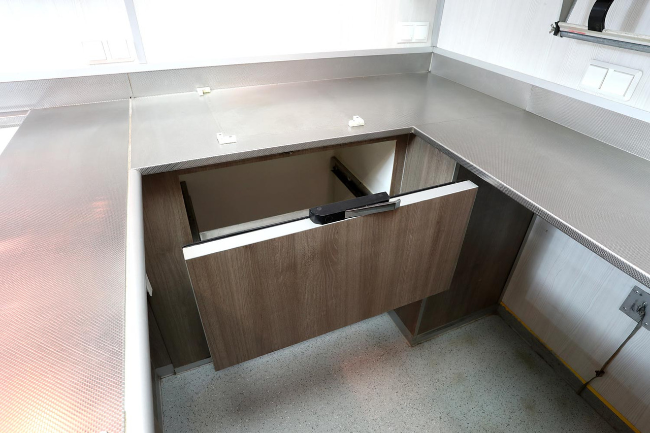 Camión tienda Wochenmarktmobil Esselmann: foto 6 Camión tienda Wochenmarktmobil Esselmann: foto 6