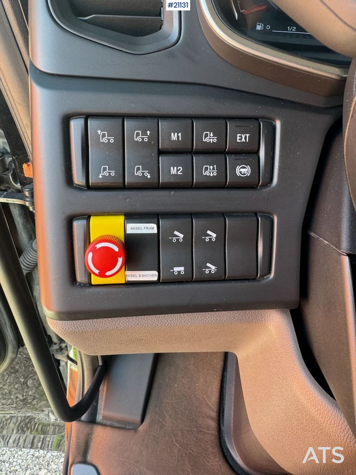 Cabeza tractora Scania S660: foto 24