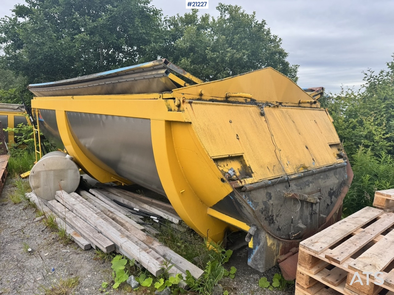 Steinsland Asfaltbalje - Carrocería intercambiable/ Contenedor, Distribuidor de asfalto: foto 2 Steinsland Asfaltbalje - Carrocería intercambiable/ Contenedor, Distribuidor de asfalto: foto 2