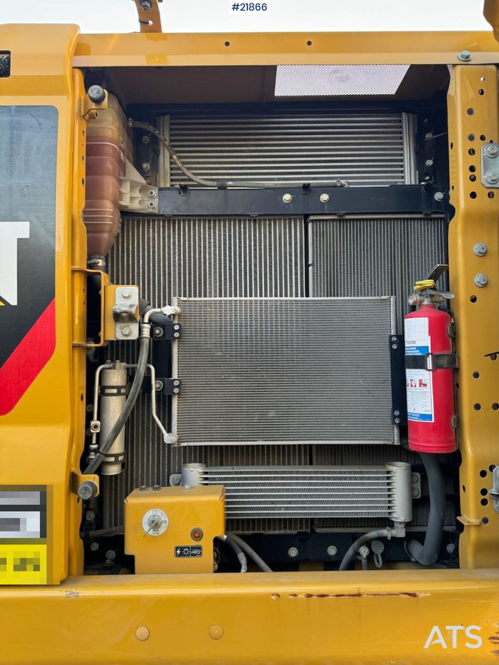 Excavadora de cadenas Caterpillar 320 Beltegraver m/ knekkbom, tilt, 2 skuffer og Oilquick.: foto 31