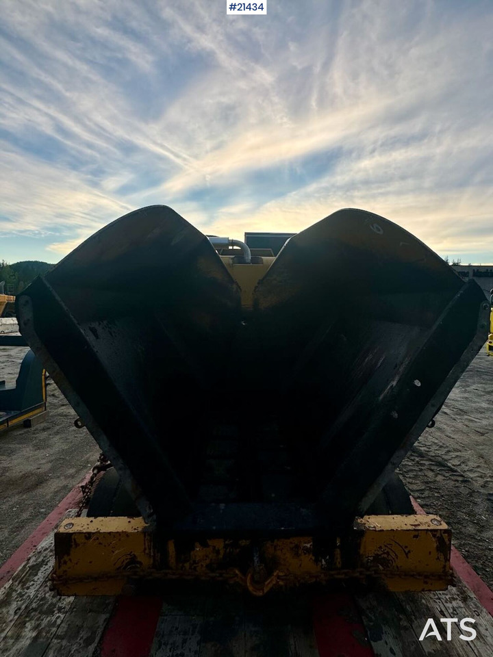 Leasing de Caterpillar AP 300 Caterpillar AP 300: foto 22