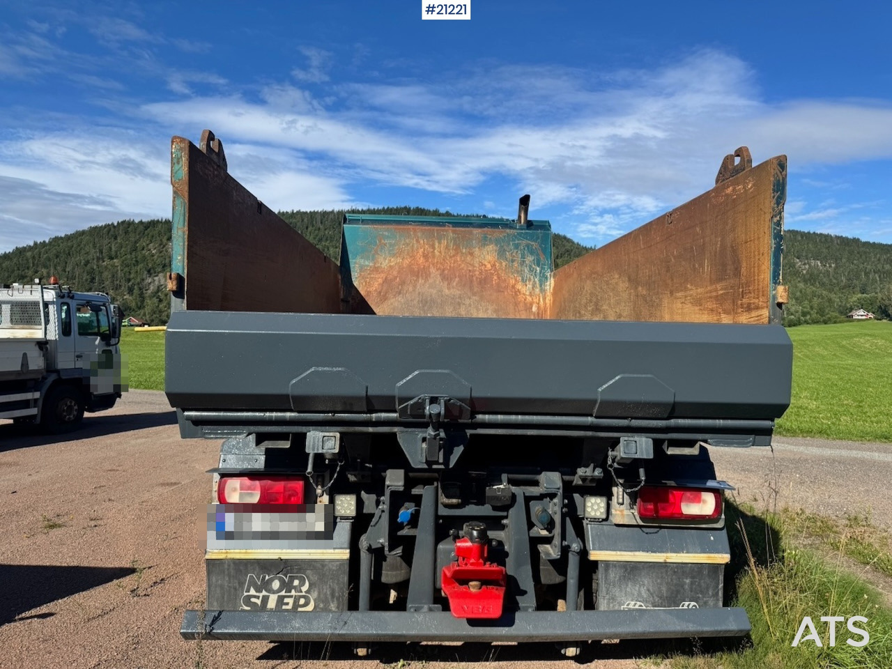 DAF XF 105.460 - Camión volquete: foto 5 DAF XF 105.460 - Camión volquete: foto 5