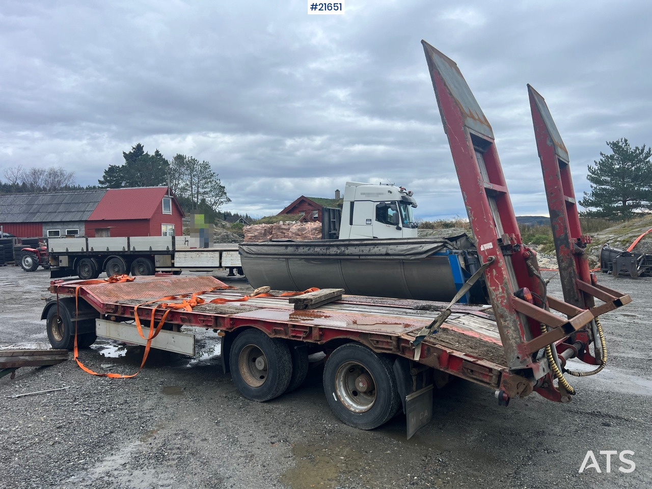 Damm 3 akslet maskinhenger m/ hydrauliske kjørebroer - Remolque portavehículos: foto 1 Damm 3 akslet maskinhenger m/ hydrauliske kjørebroer - Remolque portavehículos: foto 1