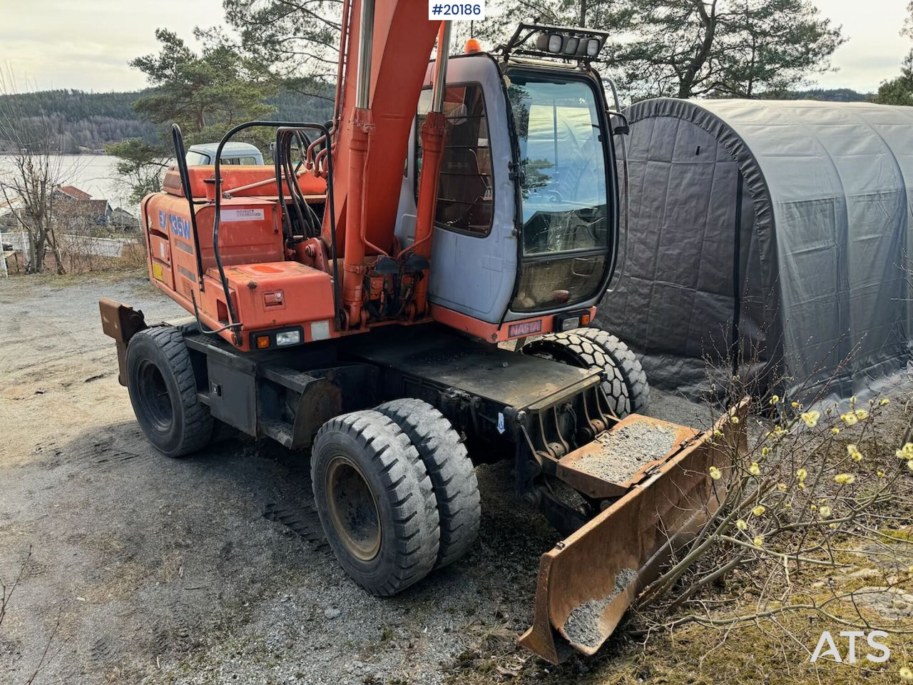 Hitachi EX135W - Excavadora: foto 5 Hitachi EX135W - Excavadora: foto 5