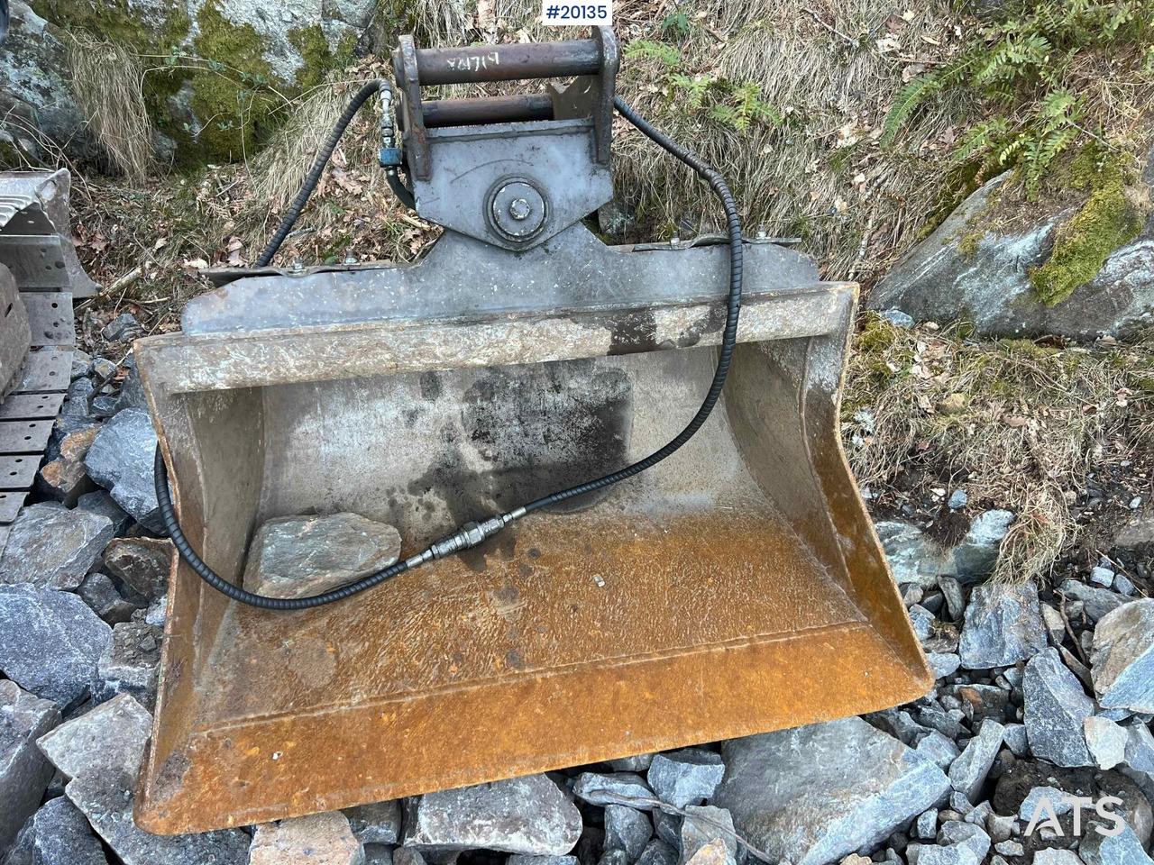 Excavadora Hitachi zx85us-6 gravemaskin m/ graveskuffe, hydraulisk pusseskuffe, klype: foto 26 Excavadora Hitachi zx85us-6 gravemaskin m/ graveskuffe, hydraulisk pusseskuffe, klype: foto 26