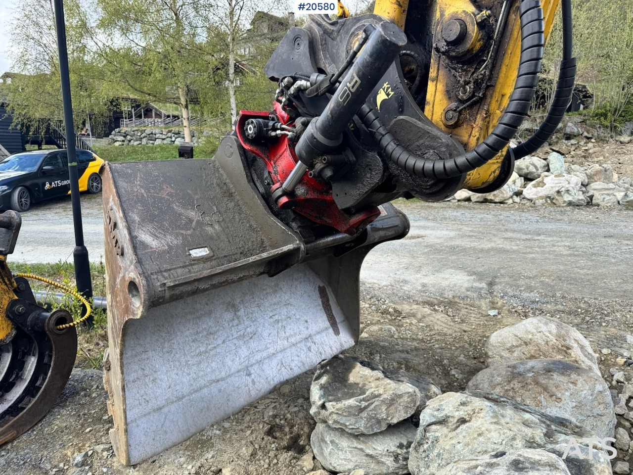 Excavadora Komatsu HB215LC-2: foto 29