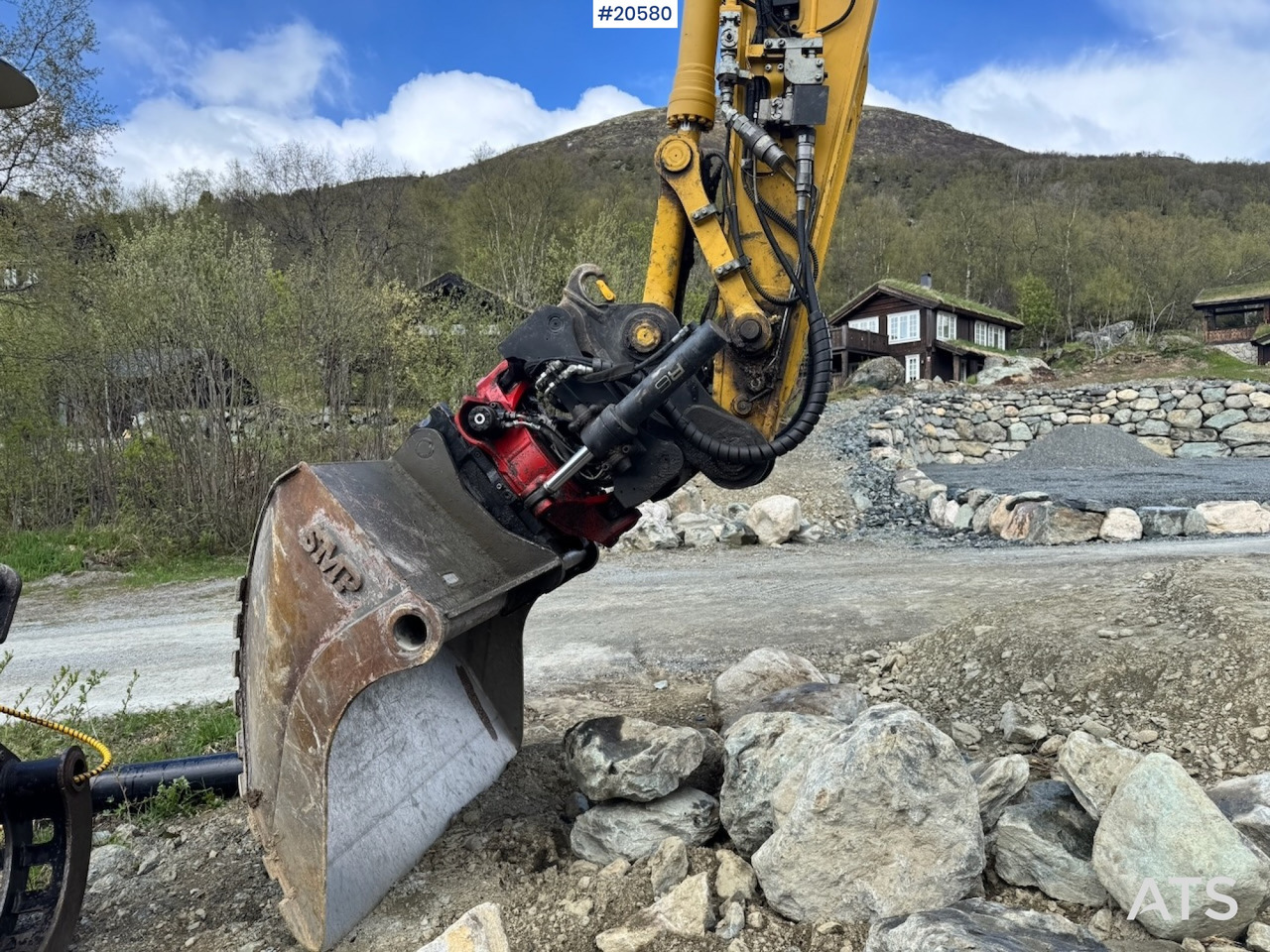Excavadora Komatsu HB215LC-2: foto 28