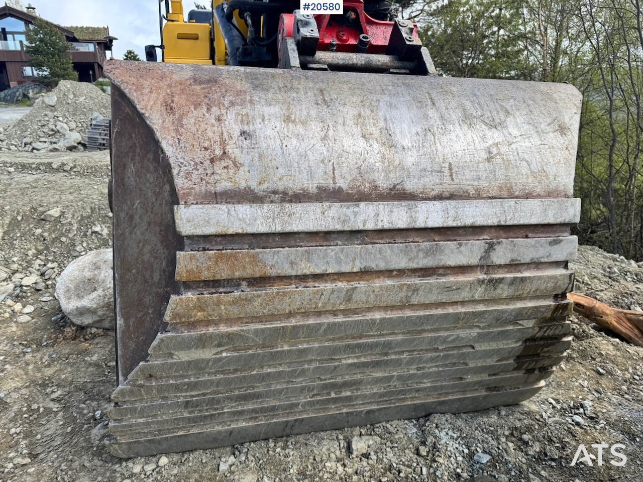 Excavadora Komatsu HB215LC-2: foto 35