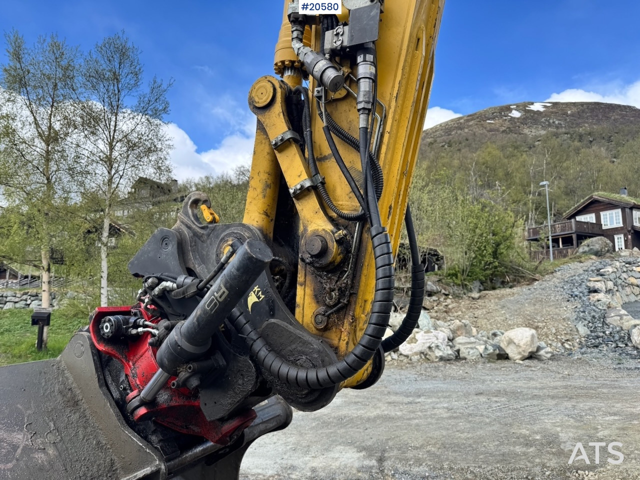 Excavadora Komatsu HB215LC-2: foto 30