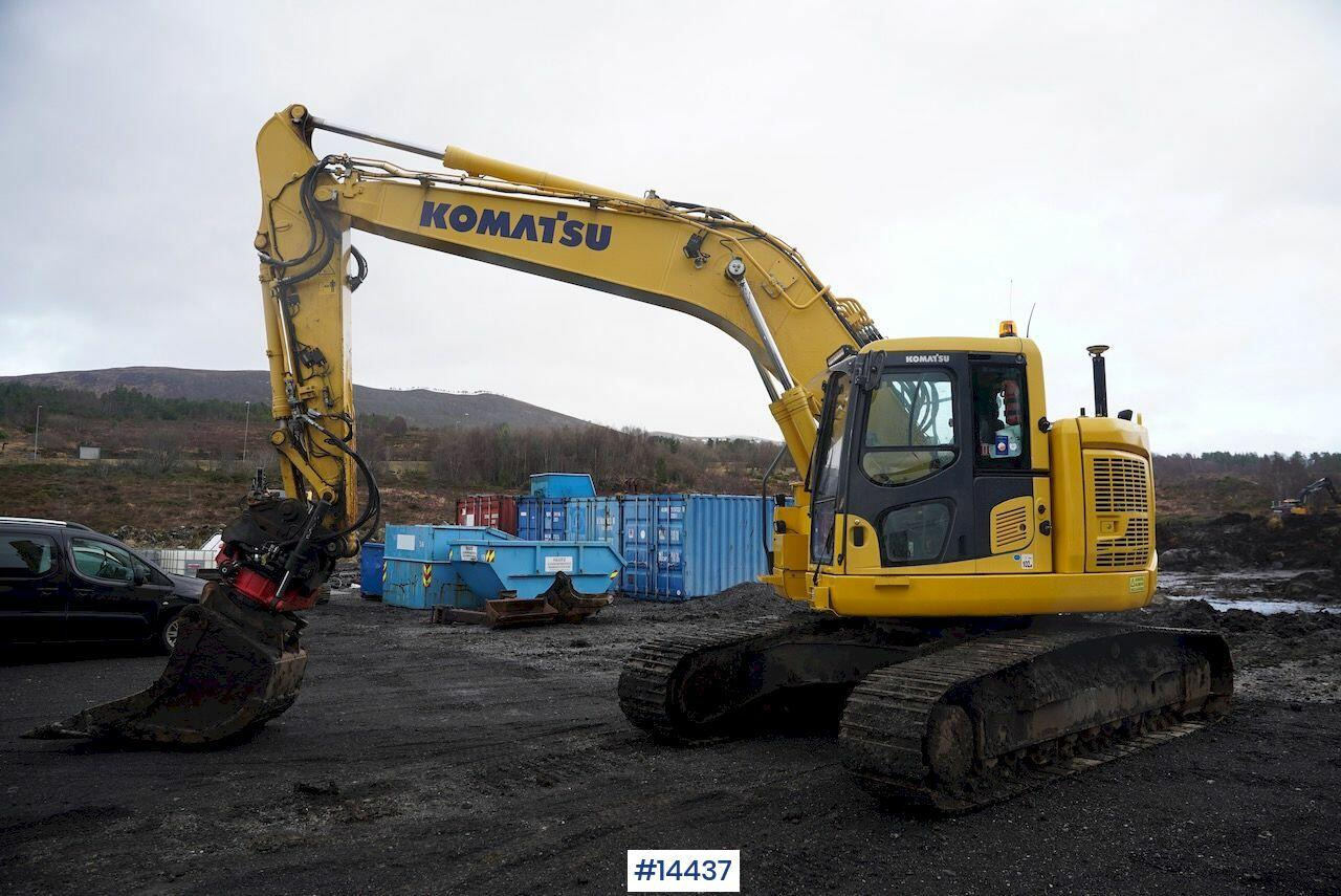 Komatsu PC228USLC-10 - Excavadora: foto 1 Komatsu PC228USLC-10 - Excavadora: foto 1