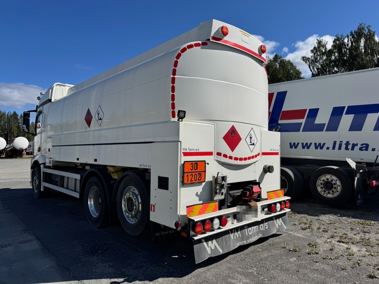 Mercedes Actros 2553 - Camión cisterna: foto 4 Mercedes Actros 2553 - Camión cisterna: foto 4