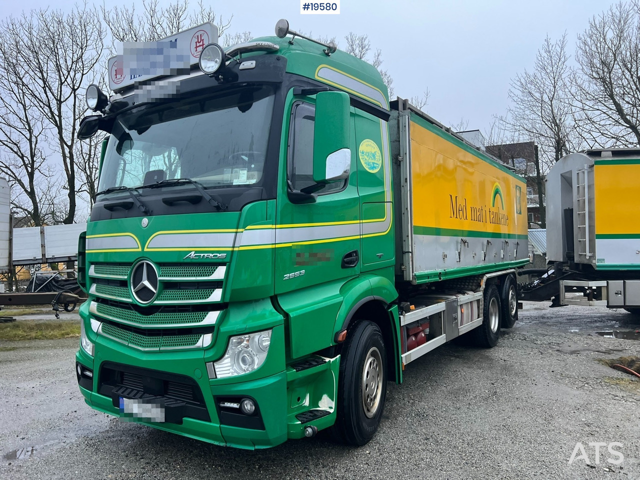 Mercedes Actros - Camión cisterna: foto 3 Mercedes Actros - Camión cisterna: foto 3