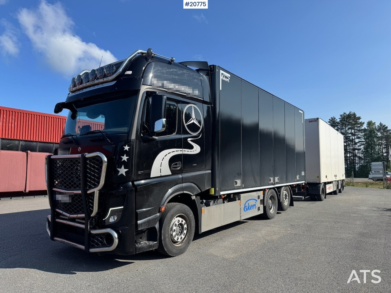 Mercedes Actros - Camión caja cerrada: foto 1 Mercedes Actros - Camión caja cerrada: foto 1