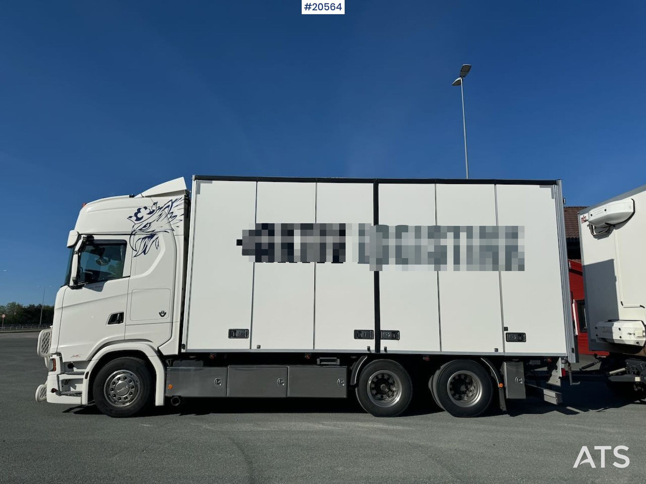 Scania S650 - Camión caja cerrada: foto 2 Scania S650 - Camión caja cerrada: foto 2