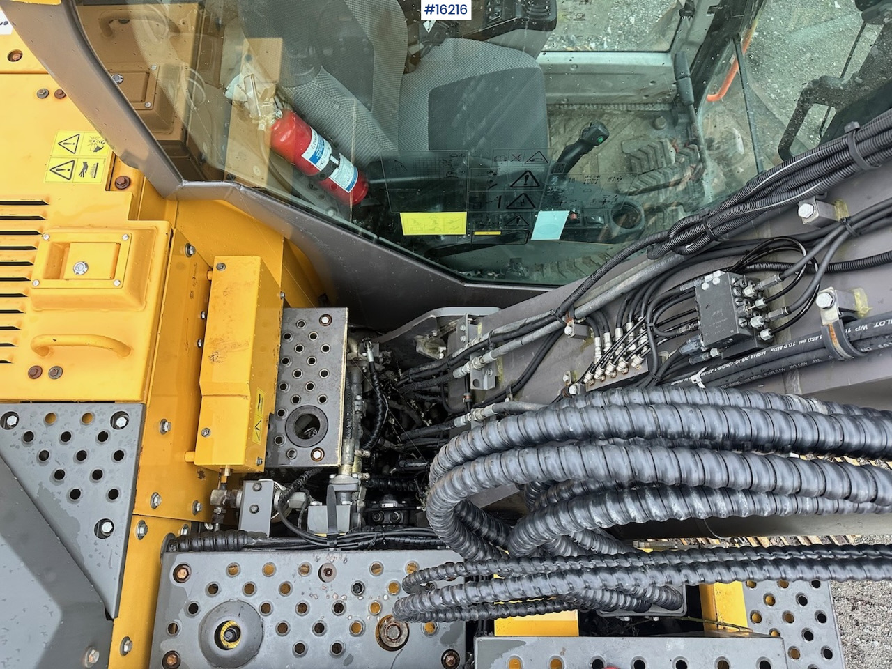 Excavadora Volvo ECR145: foto 30