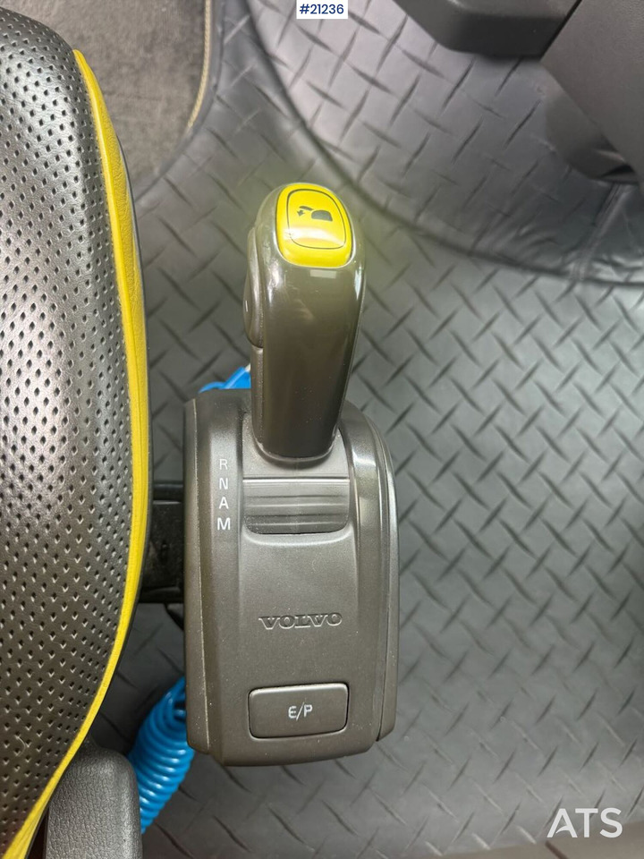 Camión multibasculante Volvo FH16: foto 33