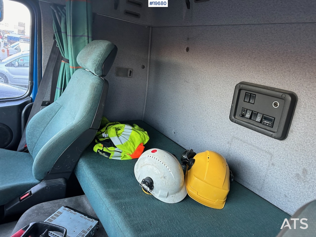 Camión caja abierta Volvo FM7: foto 34