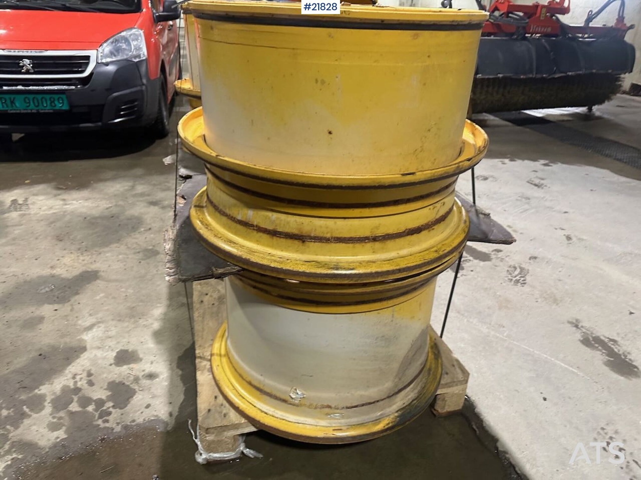 Volvo L60H - Llanta para Maquinaria de construcción: foto 4 Volvo L60H - Llanta para Maquinaria de construcción: foto 4