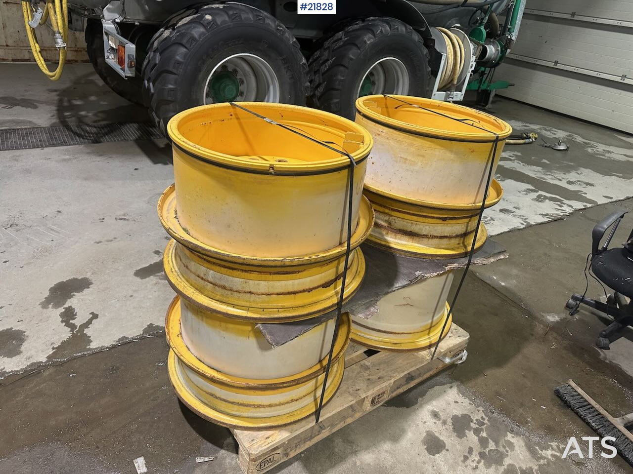 Volvo L60H - Llanta para Maquinaria de construcción: foto 1 Volvo L60H - Llanta para Maquinaria de construcción: foto 1