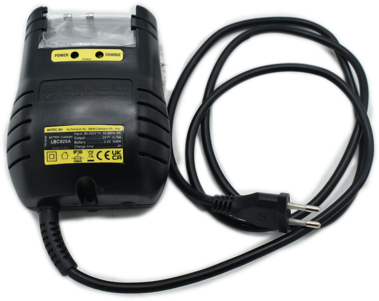 Autec original charger LBC825A - Sistema eléctrico para Grúa para camión: foto 5 Autec original charger LBC825A - Sistema eléctrico para Grúa para camión: foto 5