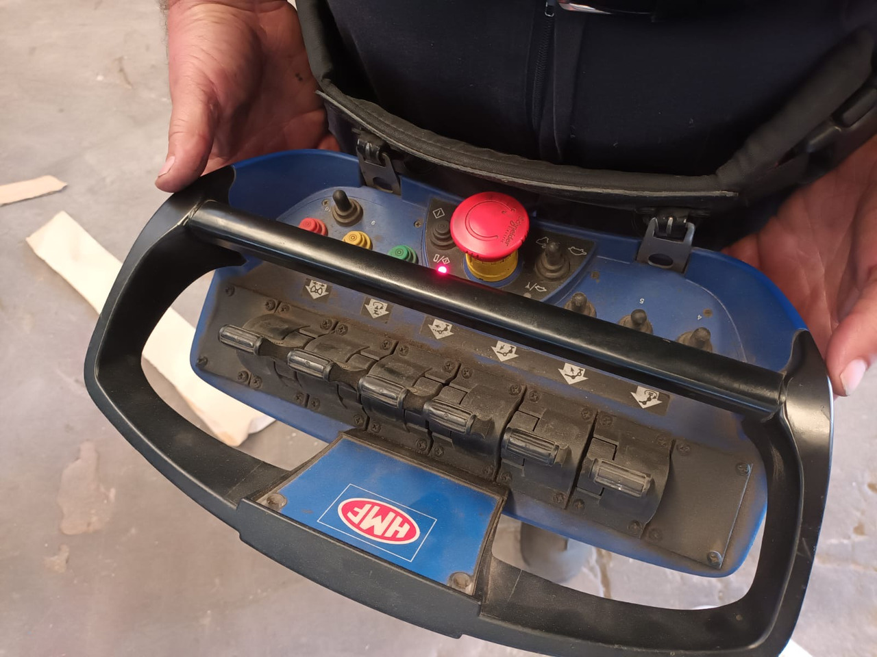 HMF 1643 - Grúa para camión: foto 5 HMF 1643 - Grúa para camión: foto 5