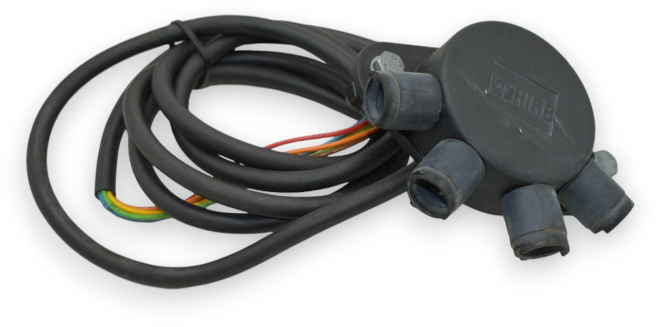 Connection box 3709281 - Piezas de recambio para Grúa para camión: foto 1 Connection box 3709281 - Piezas de recambio para Grúa para camión: foto 1