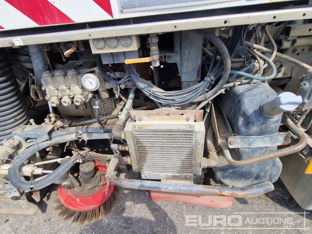 Barredora vial 2002 Mercedes Axor 1829: foto 20