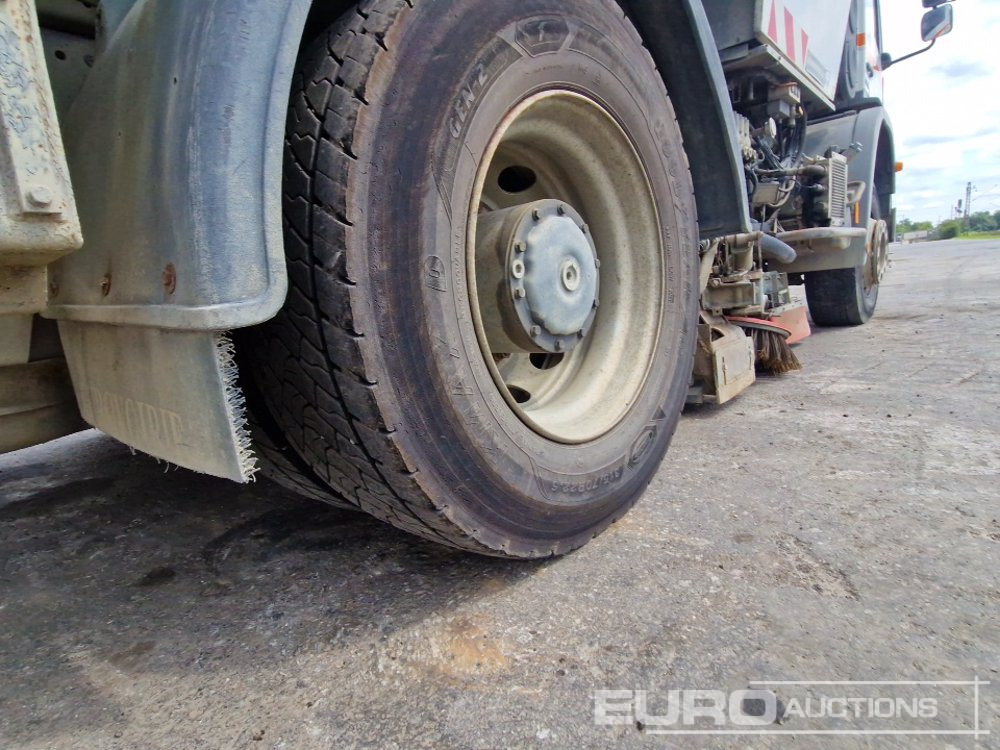 Barredora vial 2002 Mercedes Axor 1829: foto 11