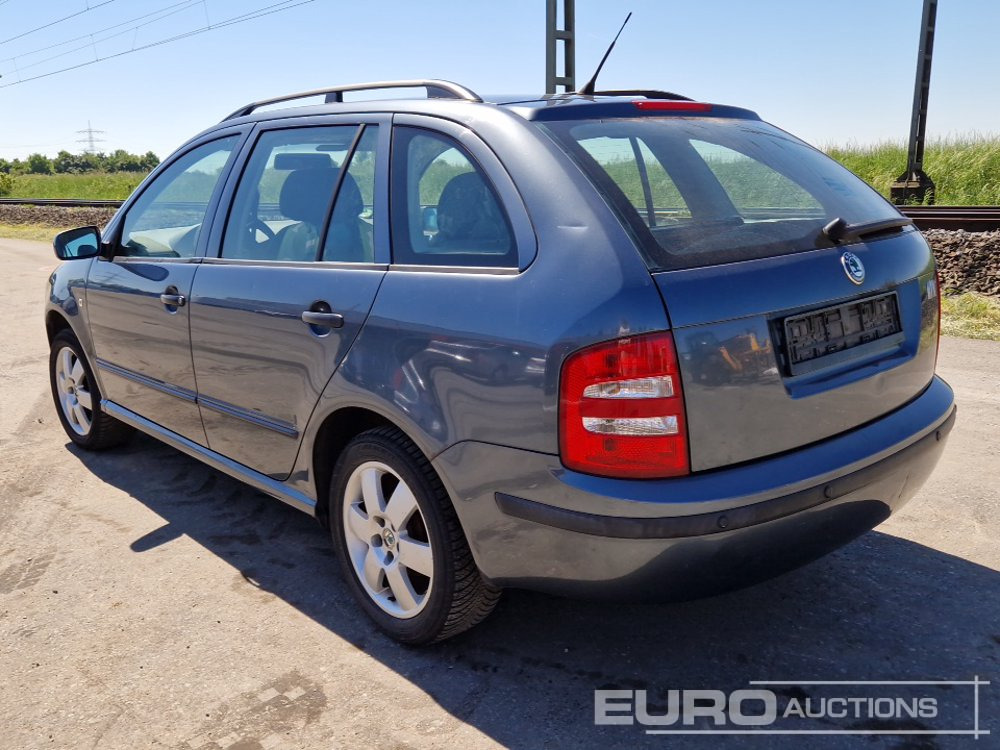 2004 Skoda FABIA 1.4 - Coche: foto 3 2004 Skoda FABIA 1.4 - Coche: foto 3