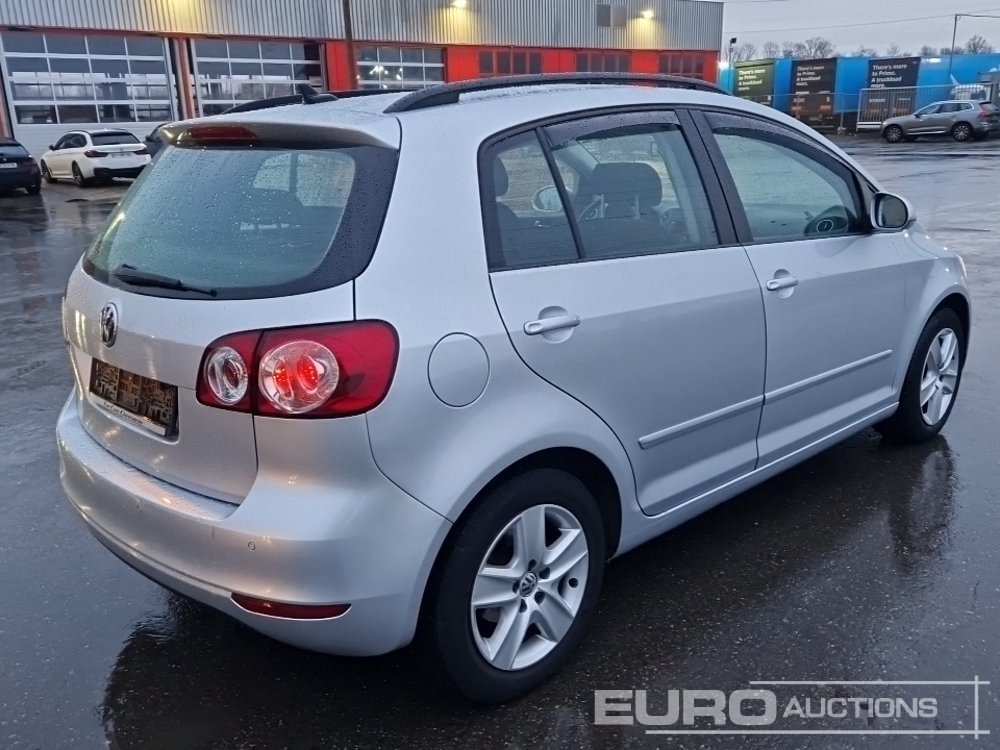 2009 Volkswagen Golf Plus, Petrol, Automatic Gearbox, AC, Electric Windows, All Weather Tyres (German Reg. Docs. Available) - Coche: foto 5 2009 Volkswagen Golf Plus, Petrol, Automatic Gearbox, AC, Electric Windows, All Weather Tyres (German Reg. Docs. Available) - Coche: foto 5