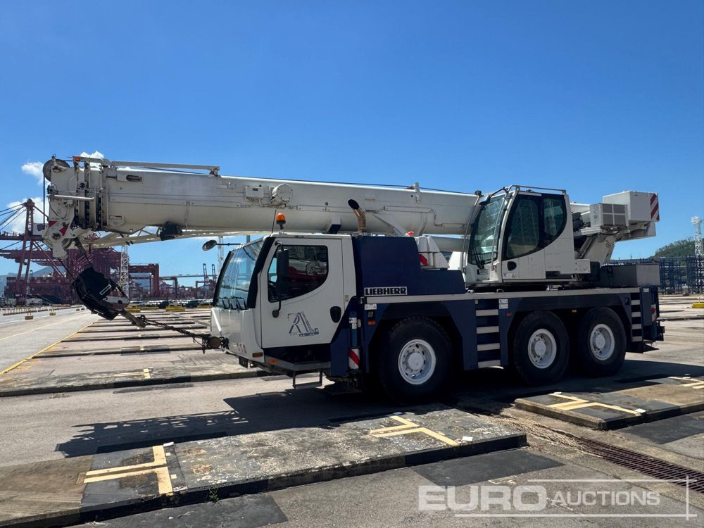 2010 Liebherr LTM1050-3.1 - Autogrúa: foto 1 2010 Liebherr LTM1050-3.1 - Autogrúa: foto 1