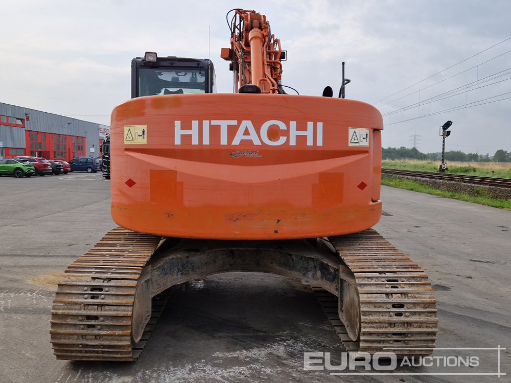 2012 Hitachi ZX225 USLC-3 - Excavadora de cadenas: foto 4 2012 Hitachi ZX225 USLC-3 - Excavadora de cadenas: foto 4