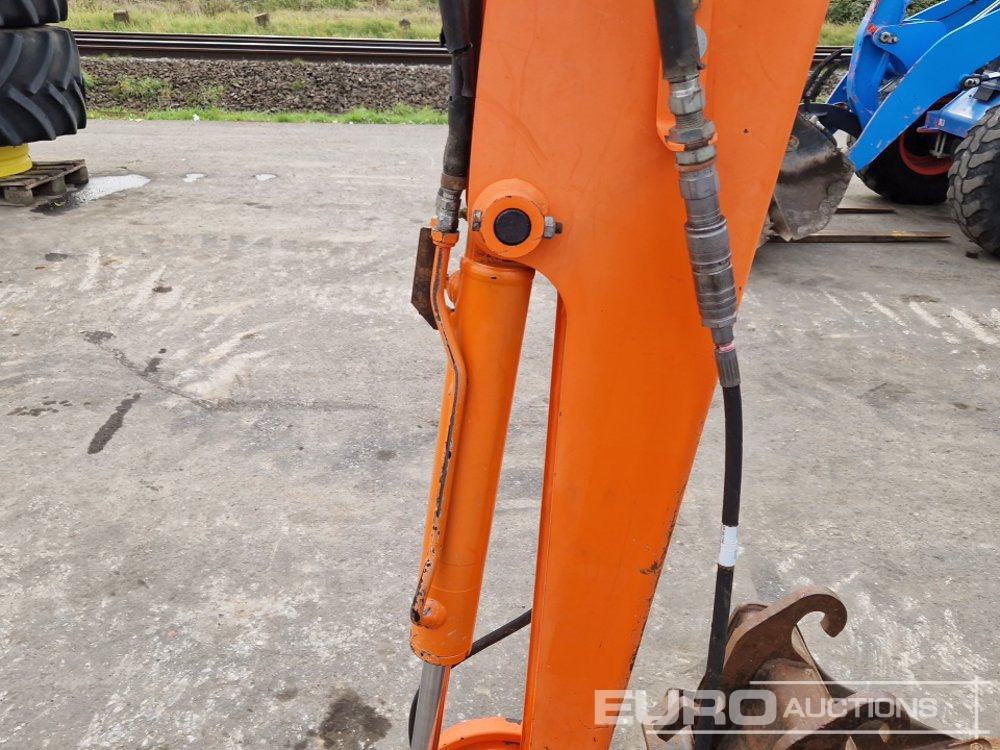 Miniexcavadora 2012 JCB 8018: foto 23