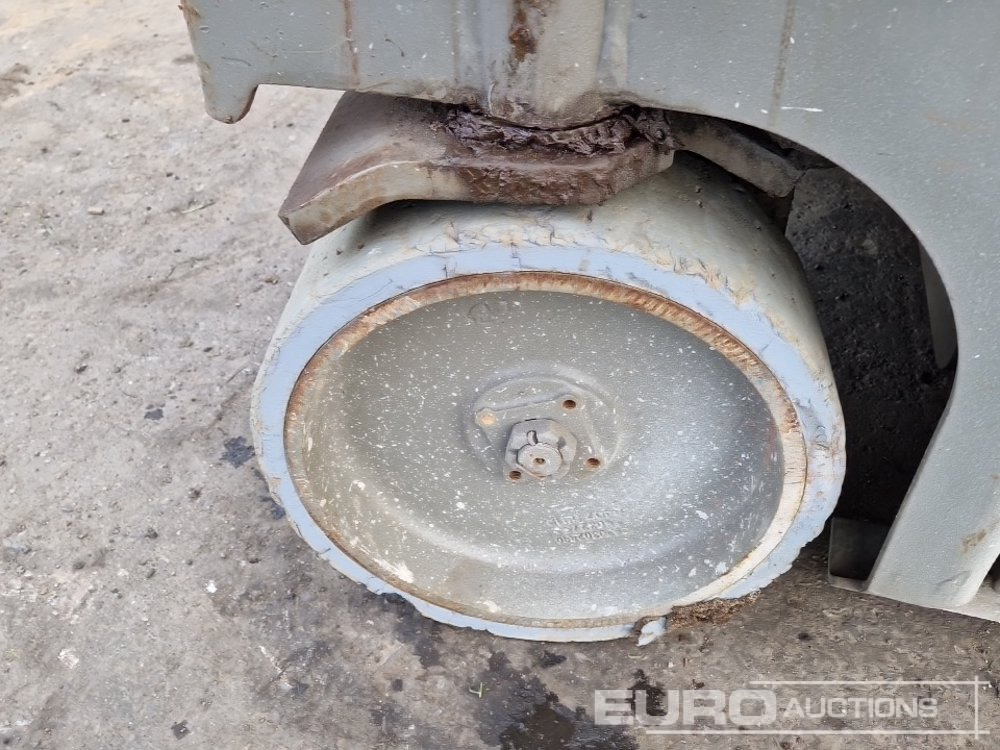 Plataforma elevadora 2017 Haulotte Compact 12: foto 10 Plataforma elevadora 2017 Haulotte Compact 12: foto 10