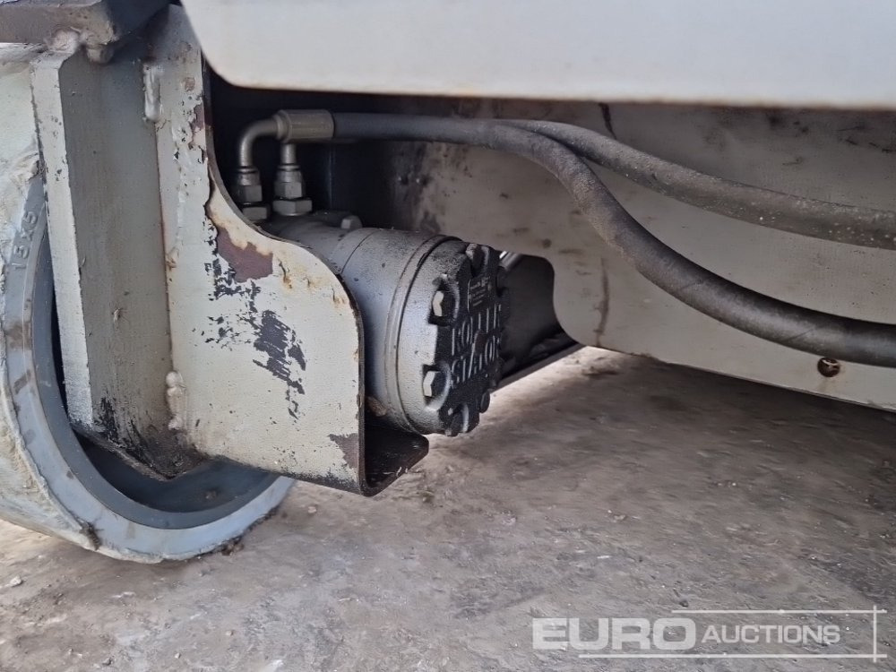 Plataforma elevadora 2017 Haulotte Compact 12: foto 11 Plataforma elevadora 2017 Haulotte Compact 12: foto 11