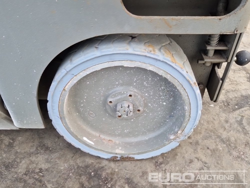 Plataforma elevadora 2017 Haulotte Compact 12: foto 7 Plataforma elevadora 2017 Haulotte Compact 12: foto 7