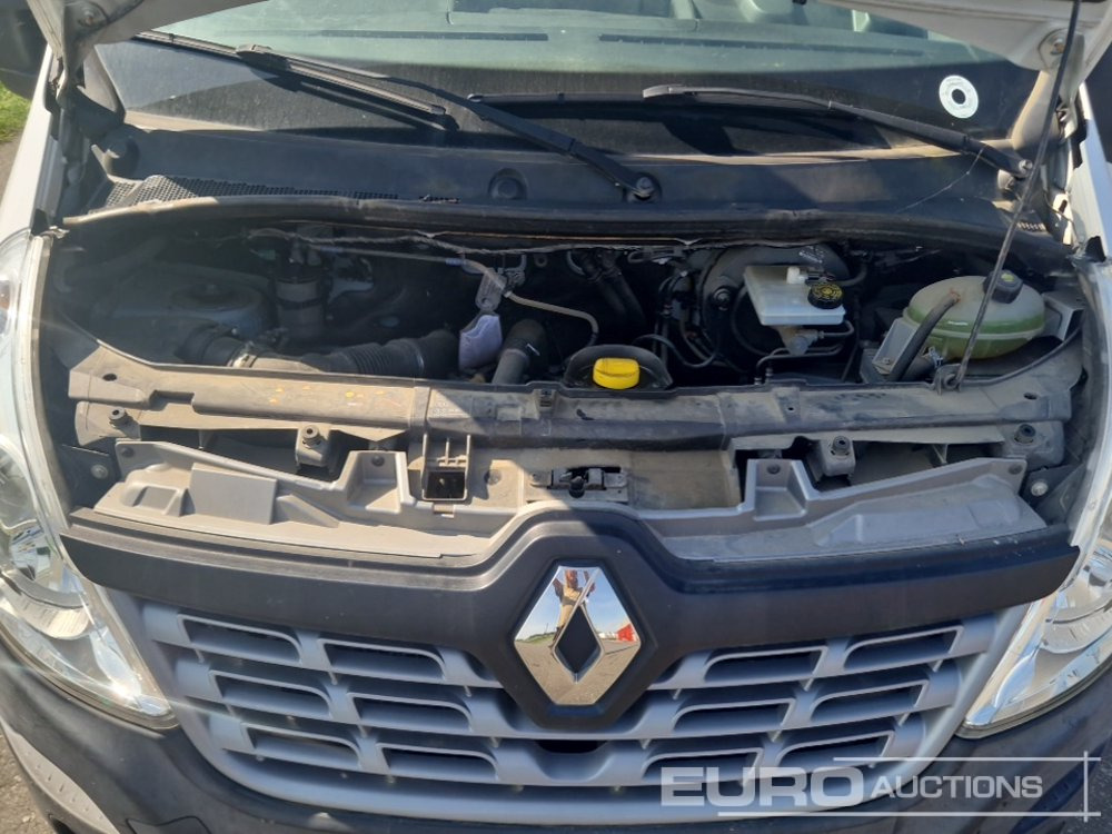 Camión con plataforma elevadora 2019 Renault Master: foto 13